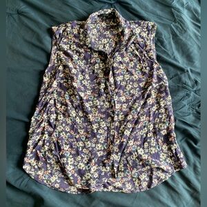 Flower button short sleeve blouse